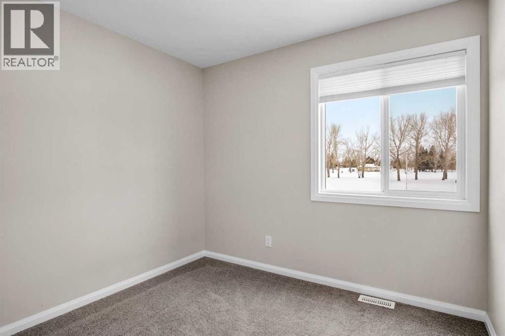 704 Stonehaven Drive — photo 24