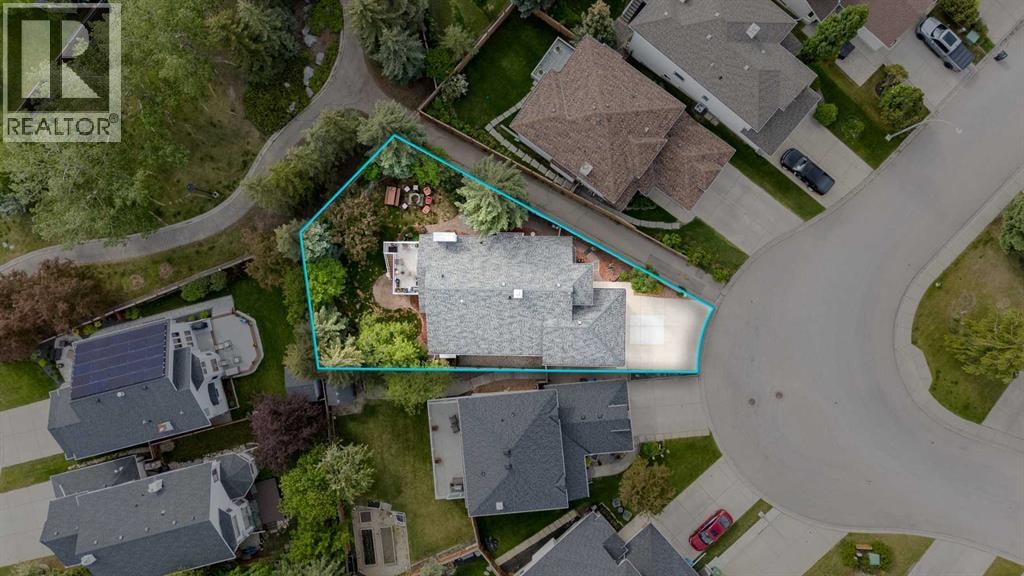 44 Valley Meadow Close NW — photo 38
