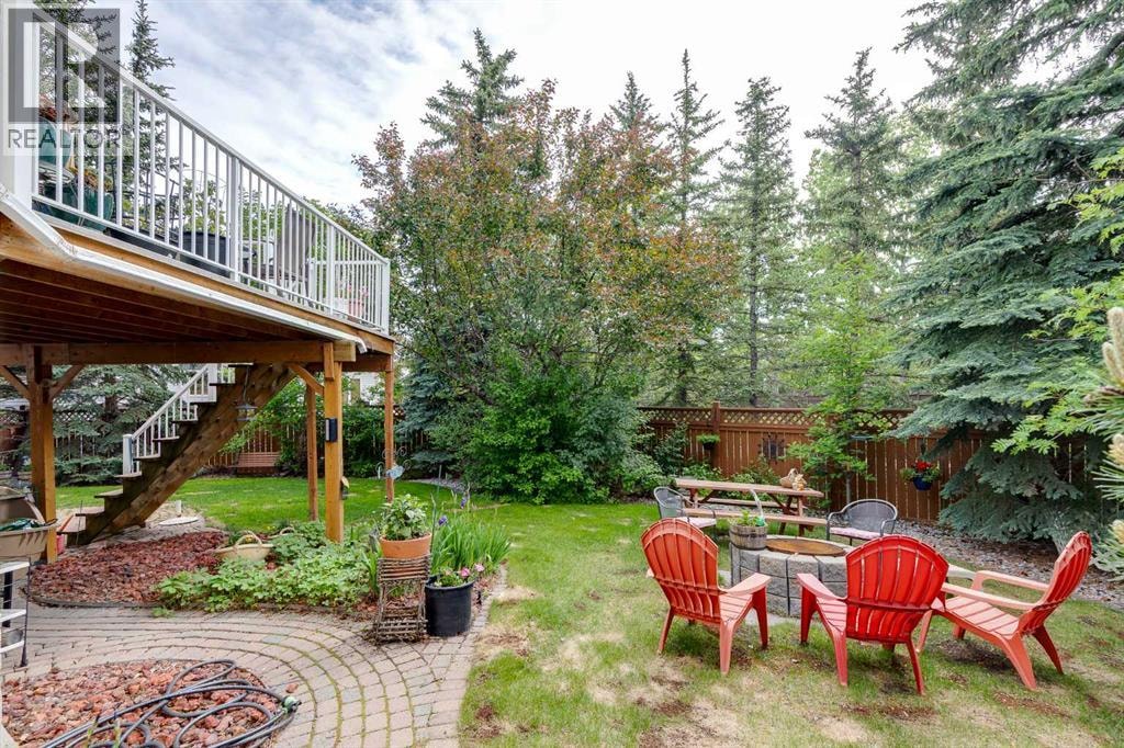 44 Valley Meadow Close NW — photo 31