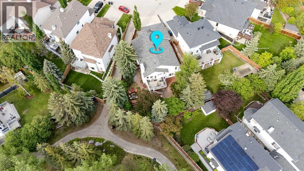 44 Valley Meadow Close NW — photo 40