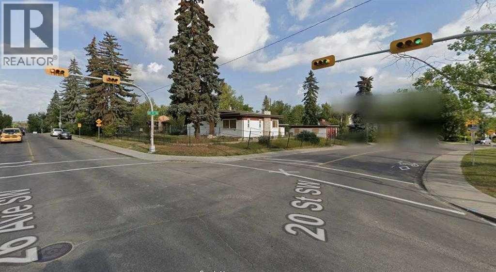 2104 26 Avenue SW — photo 1