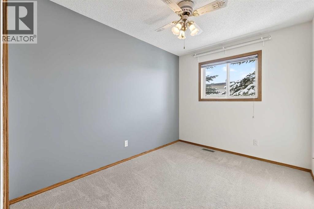 245 Millview Green SW — photo 22