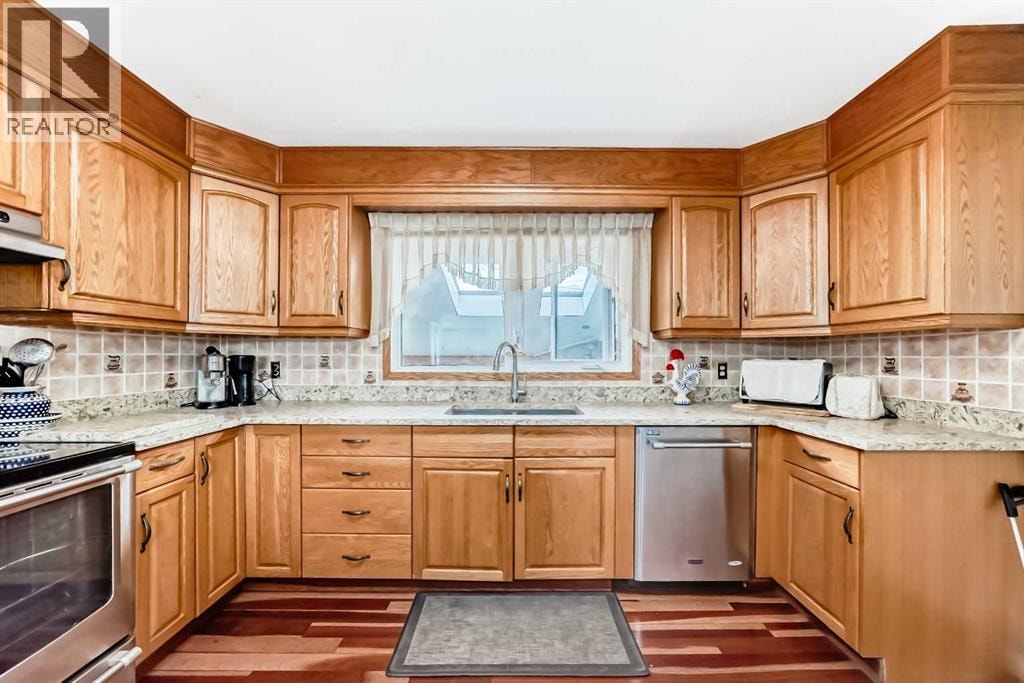 247 Huntford Way NE — photo 4