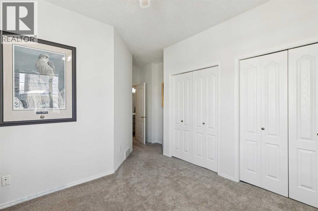 40 Edgeridge Terrace NW — photo 12