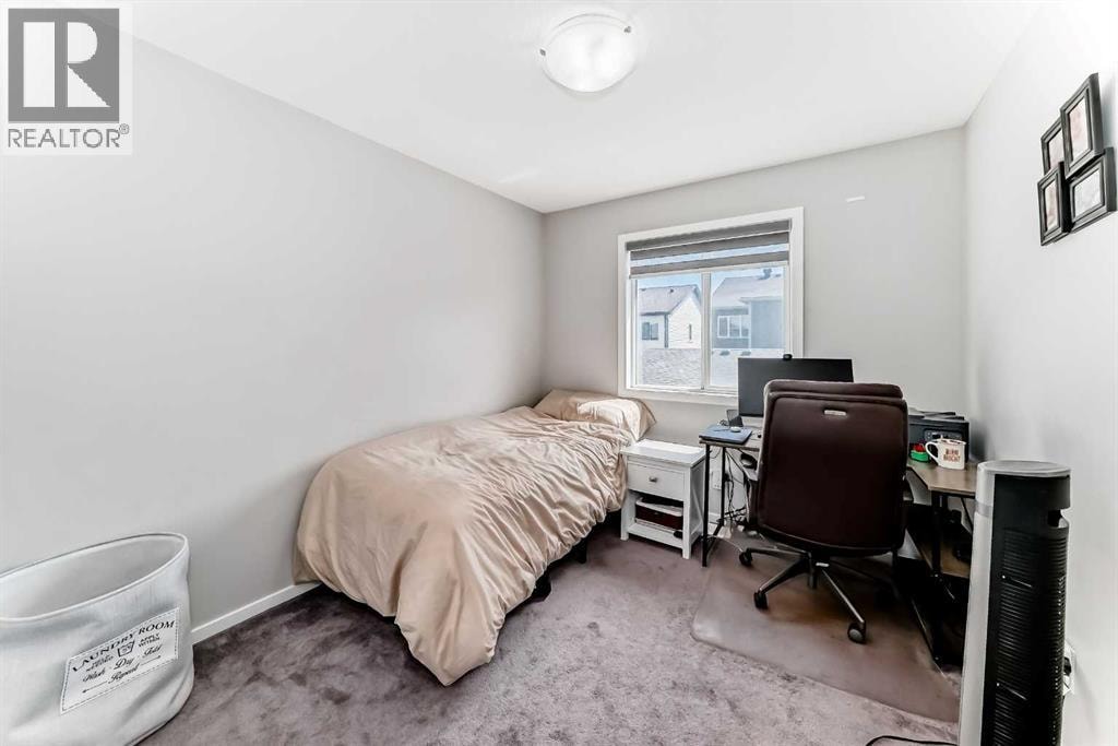 1283 140 Avenue NW — photo 31