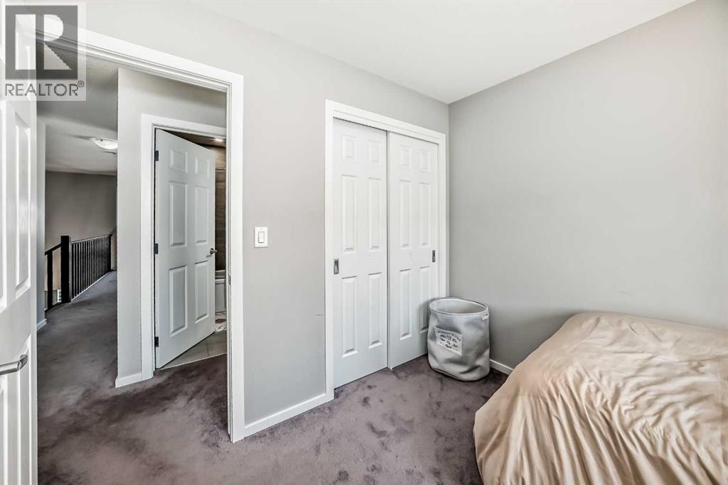 1283 140 Avenue NW — photo 32