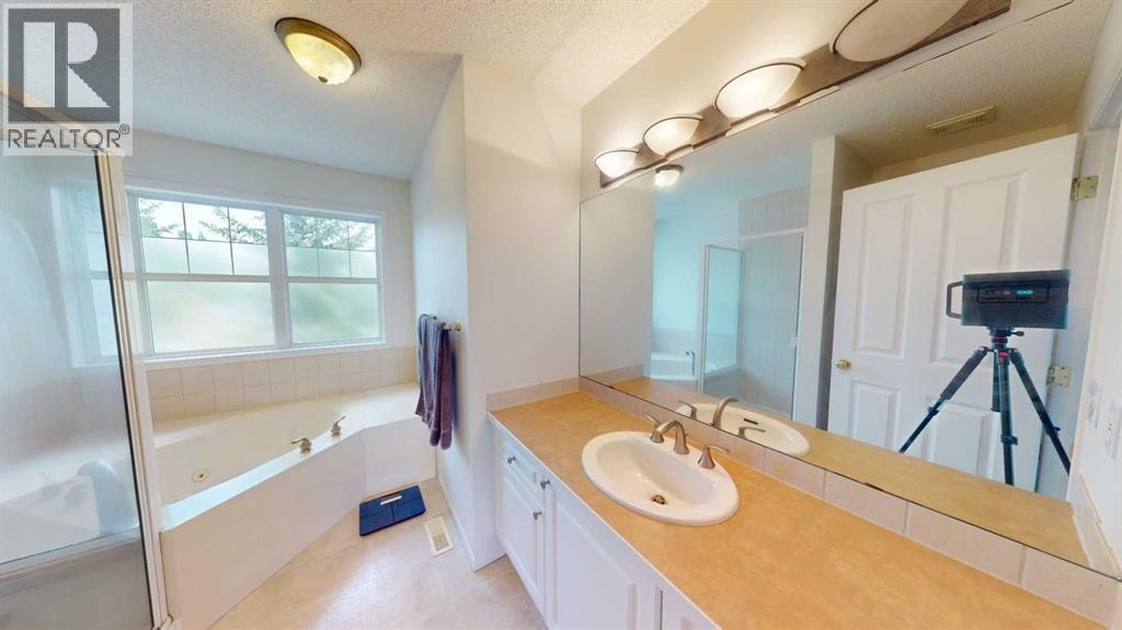 11 Chapala Way SE — photo 24