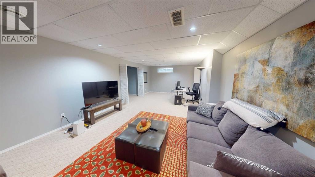 11 Chapala Way SE — photo 33