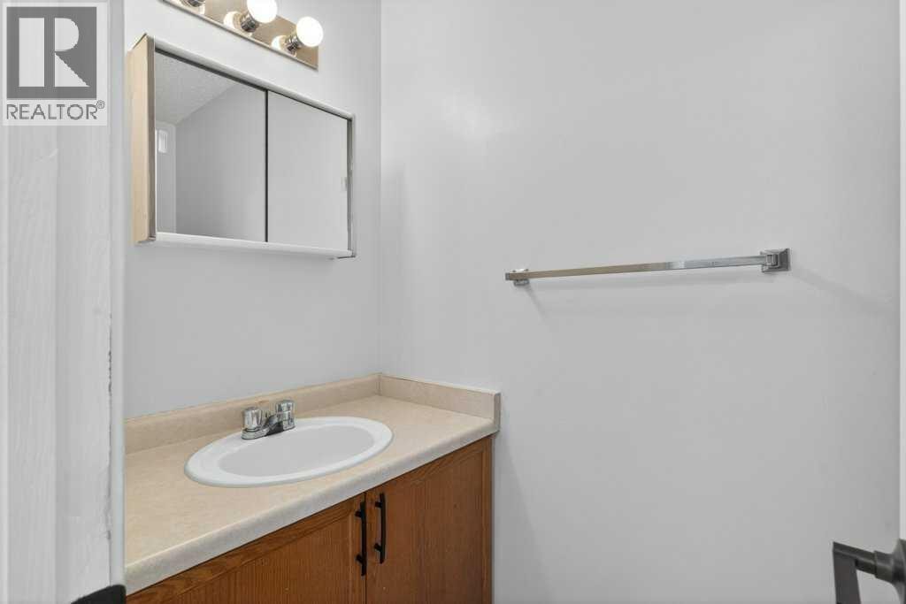 35 Martinview Crescent NE — photo 14