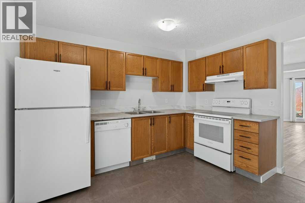 35 Martinview Crescent NE — photo 11