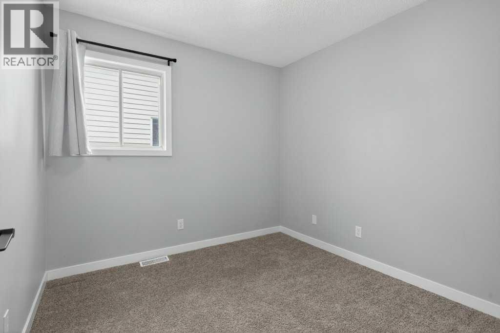 35 Martinview Crescent NE — photo 21