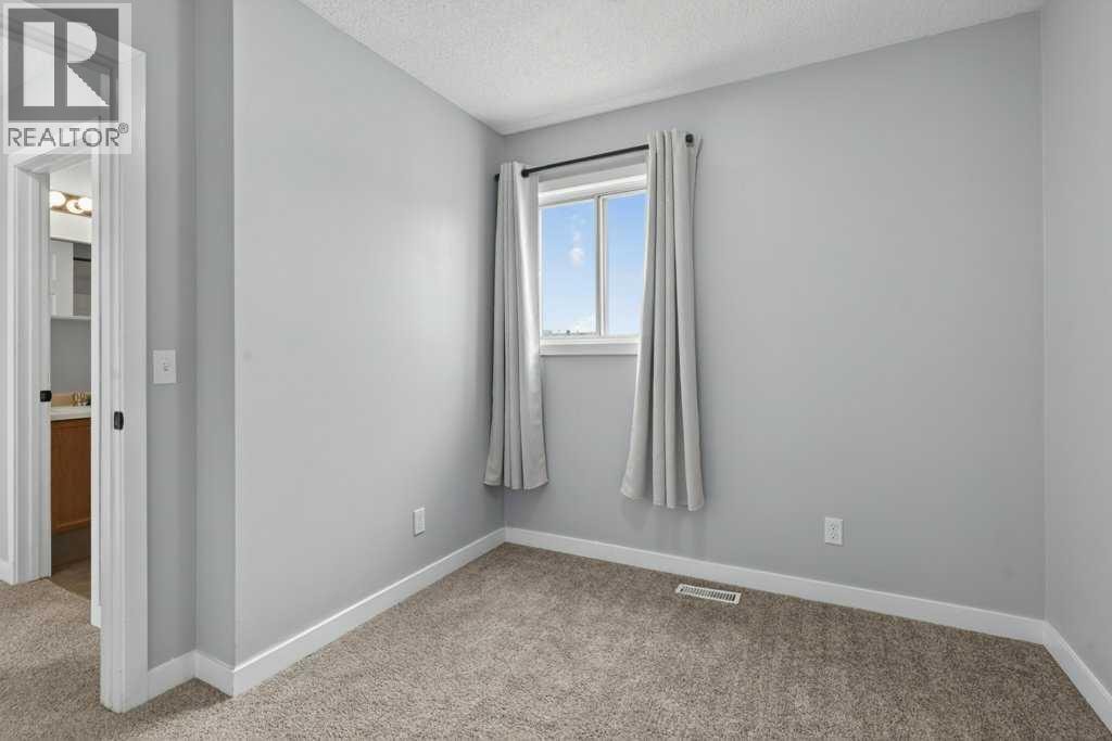 35 Martinview Crescent NE — photo 20