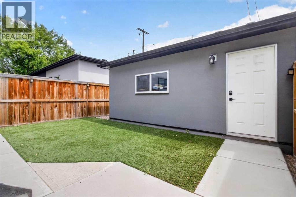 2234 28 Street SW — photo 35