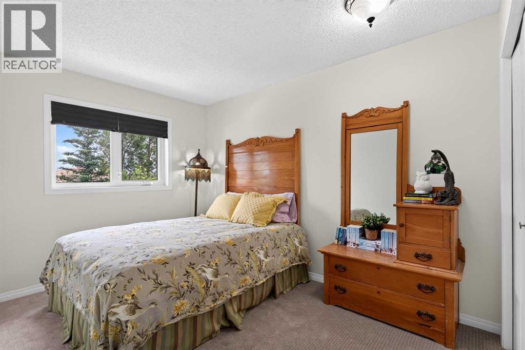76 Edgepark Road NW — photo 31