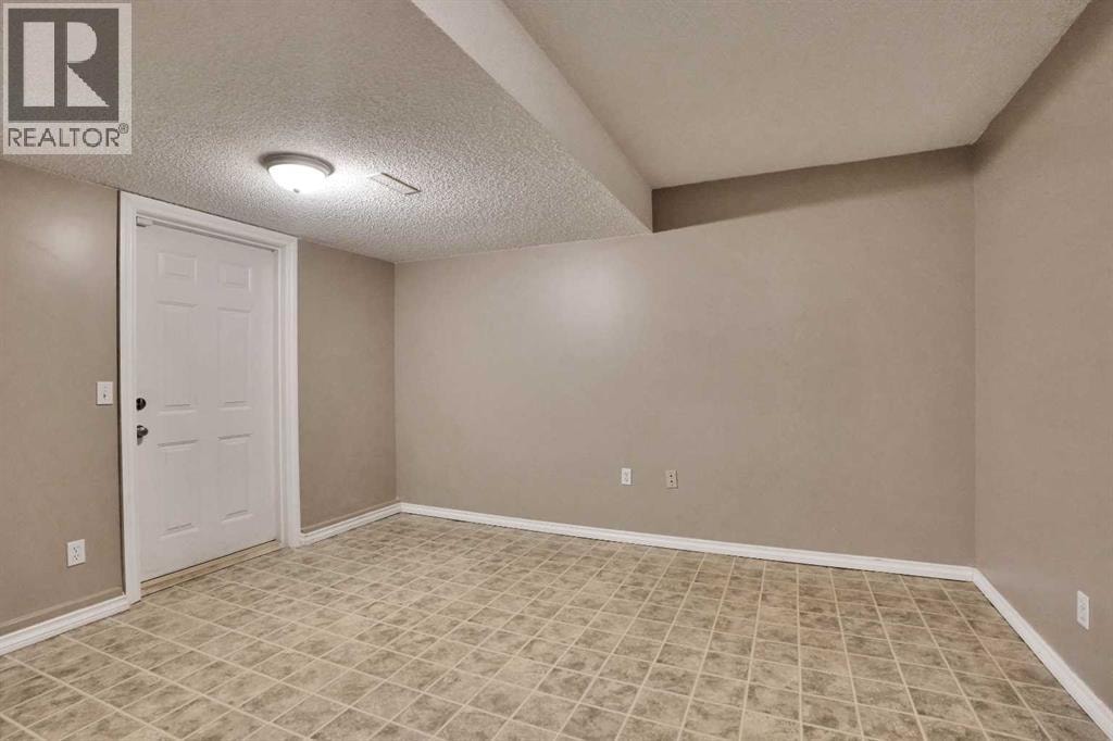 120 Country Village Cape NE — photo 41