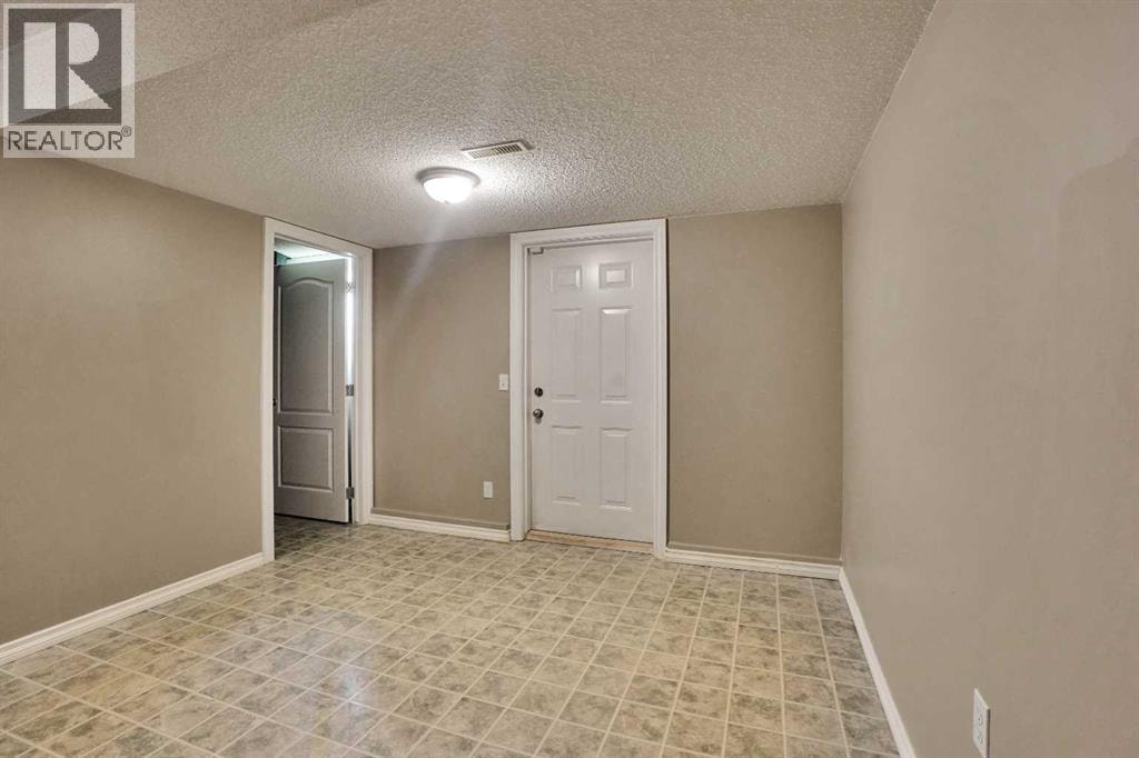 120 Country Village Cape NE — photo 43