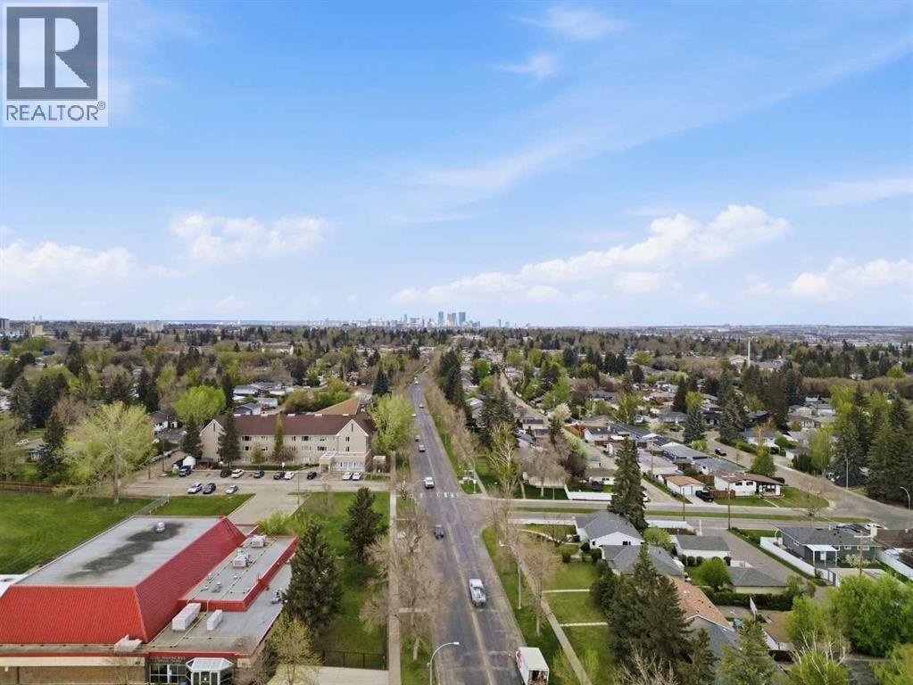 9032 Fairmount Drive SE — photo 14