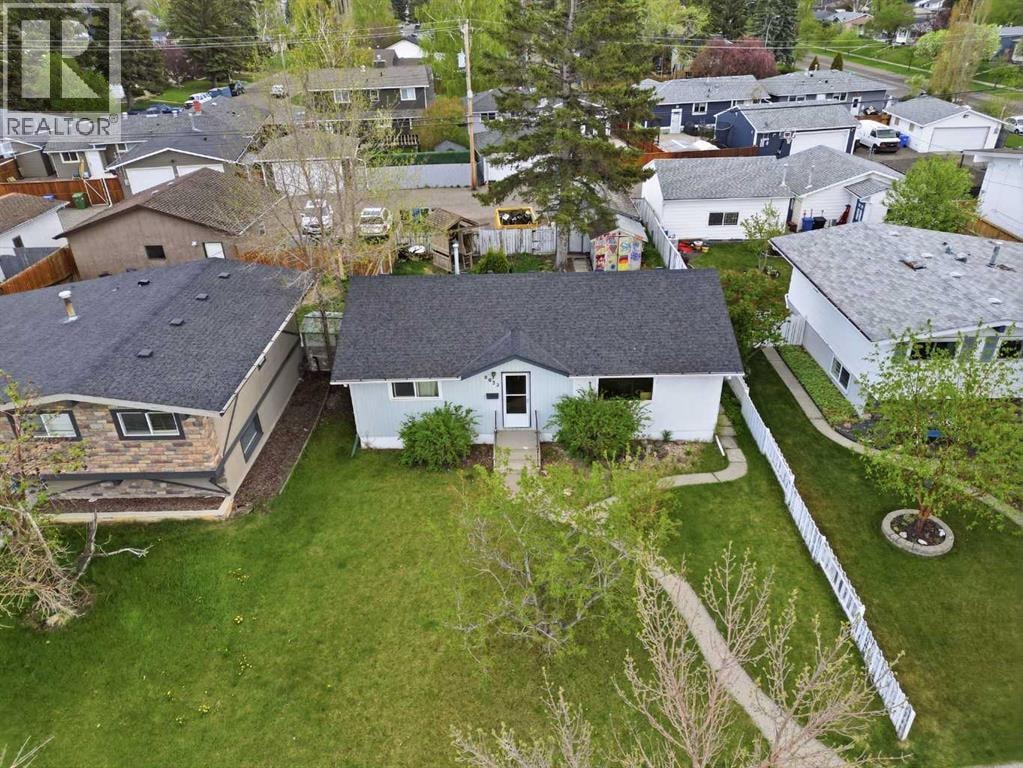 9032 Fairmount Drive SE — photo 9