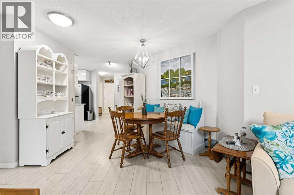 412, 30 Sierra Morena Mews SW — photo 11
