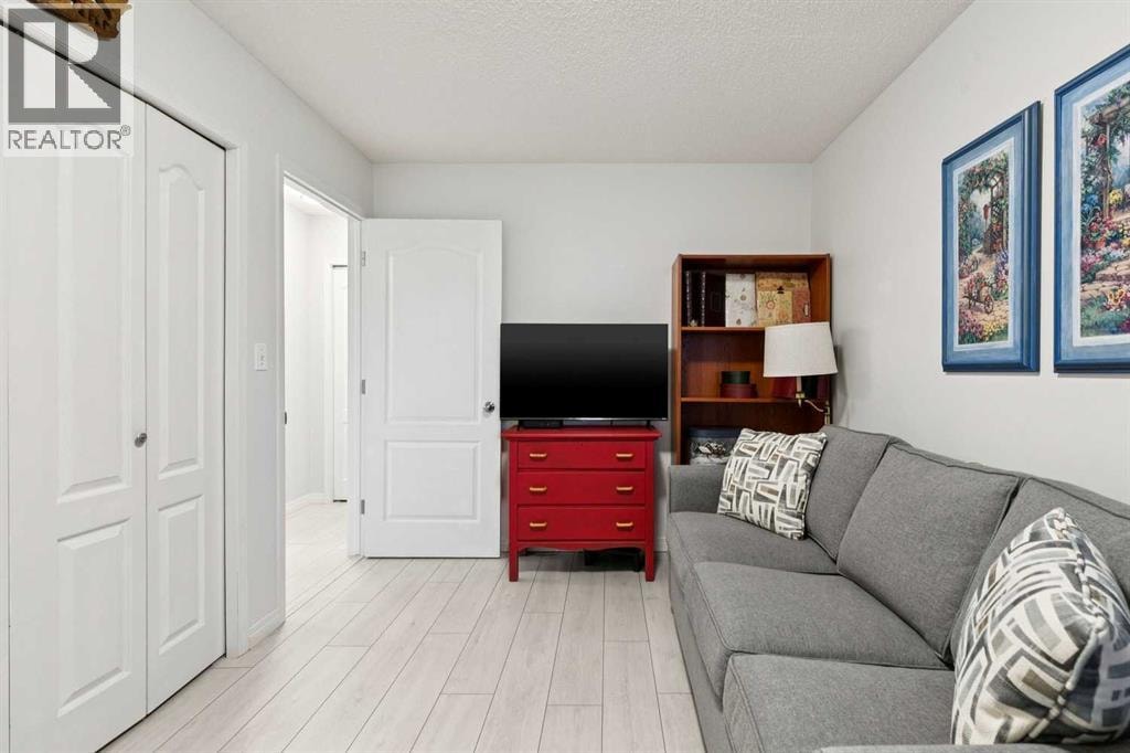 412, 30 Sierra Morena Mews SW — photo 17