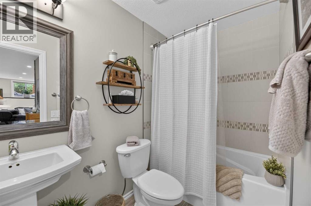 758 Stonehaven Drive — photo 26