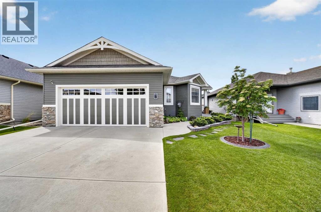 758 Stonehaven Drive — photo 1