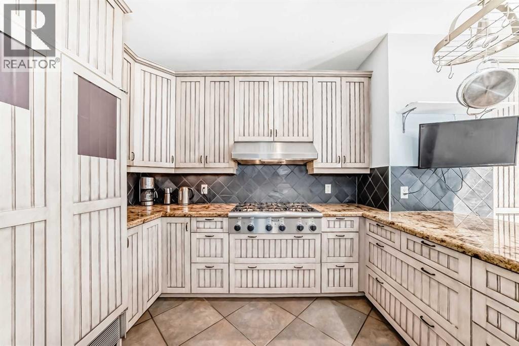 4112 8 Street SW — photo 15