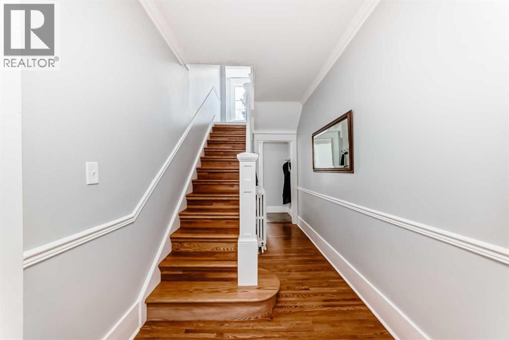 4112 8 Street SW — photo 25