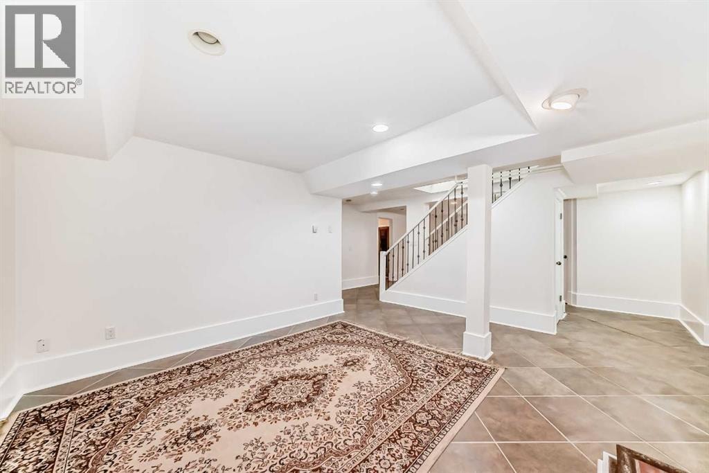 4112 8 Street SW — photo 39