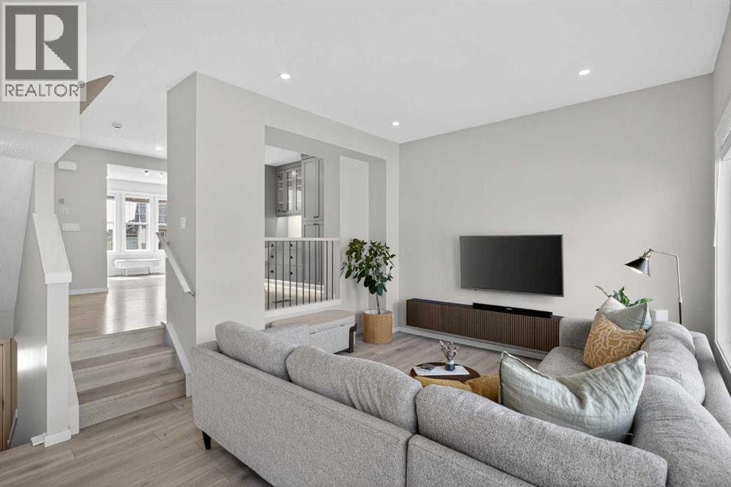 228 Cranbrook Square SE — photo 5