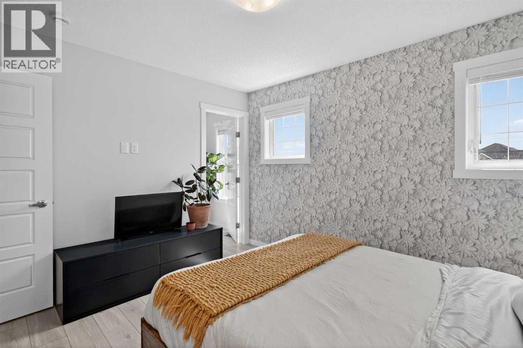 228 Cranbrook Square SE — photo 23