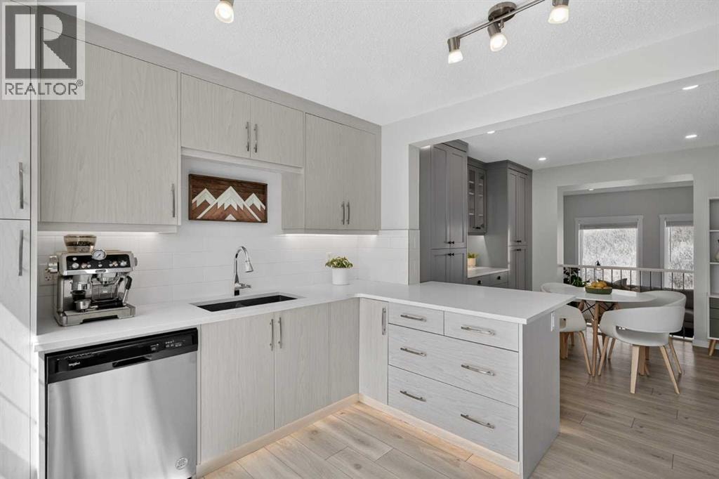 228 Cranbrook Square SE — photo 11