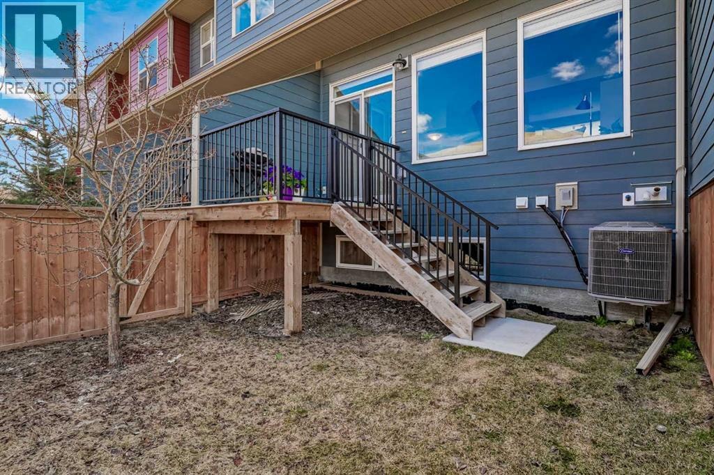 228 Cranbrook Square SE — photo 37