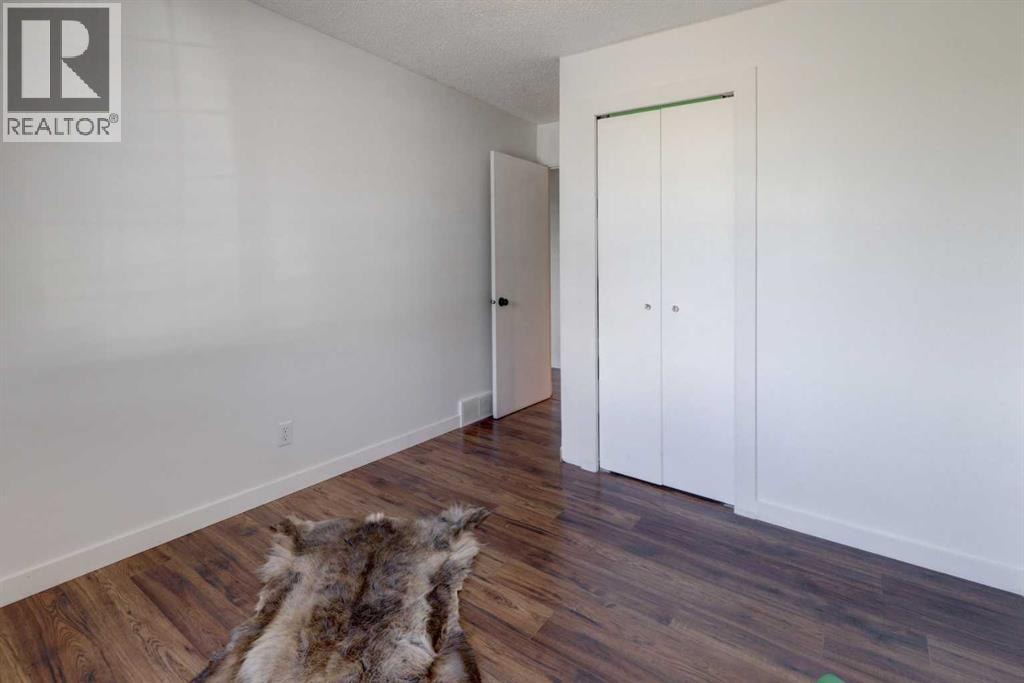 460 Parkridge Crescent SE — photo 16