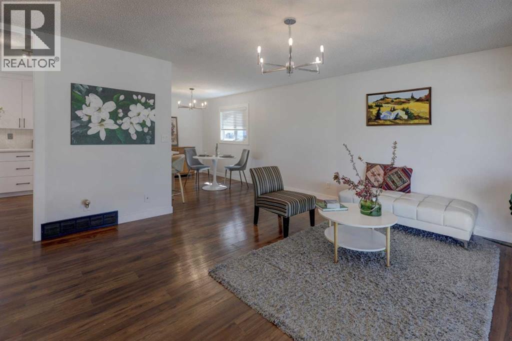 460 Parkridge Crescent SE — photo 3