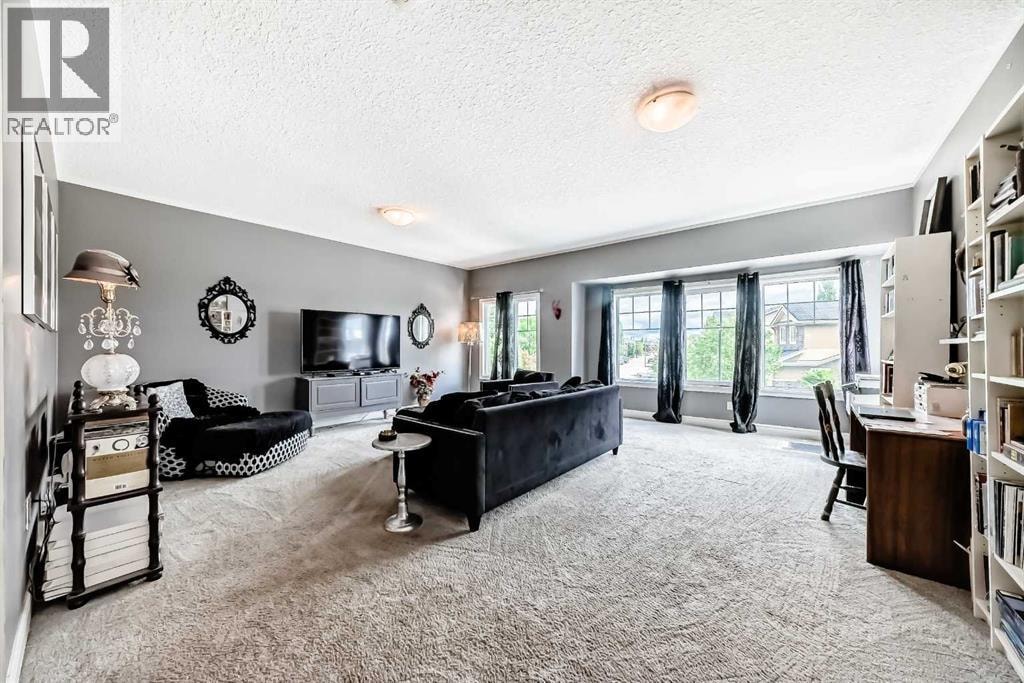 136 STONEMERE Close — photo 19