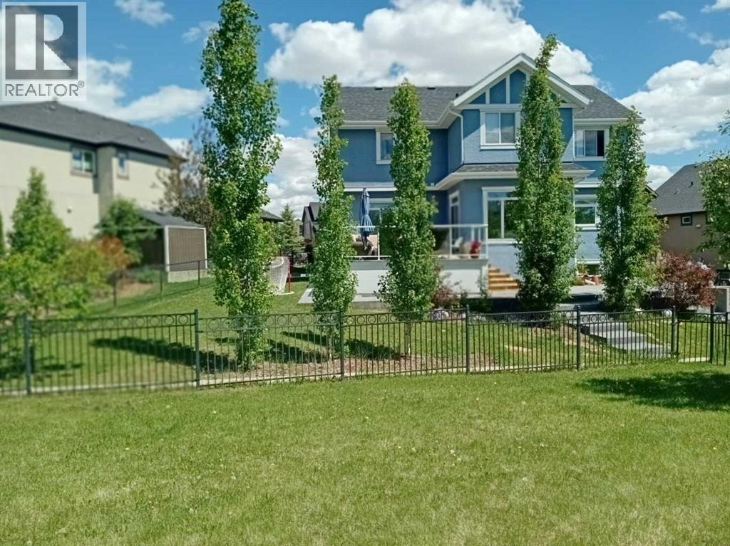 136 STONEMERE Close — photo 37