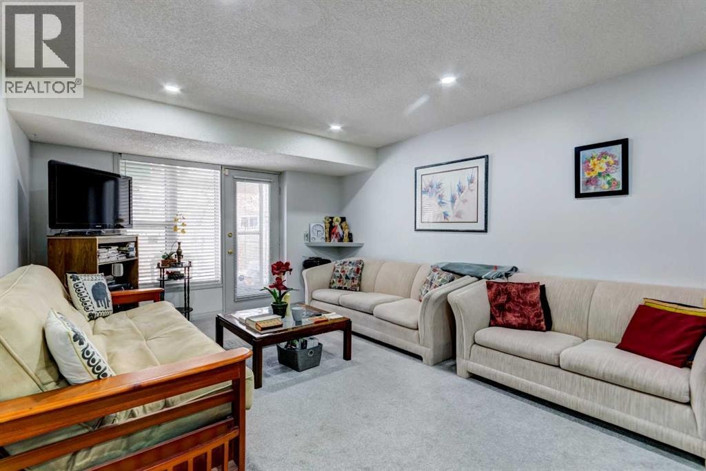 38 Millbank Hill SW — photo 28