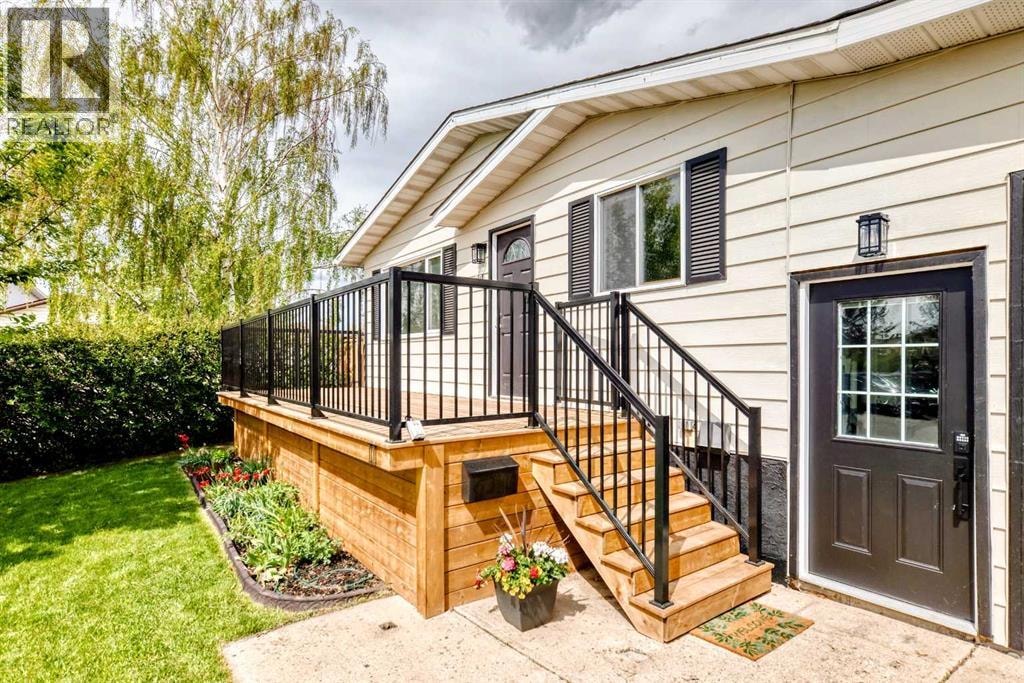 11 Huntstrom Place NE — photo 2