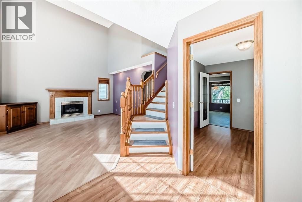 105 Tuscany Way NW — photo 3