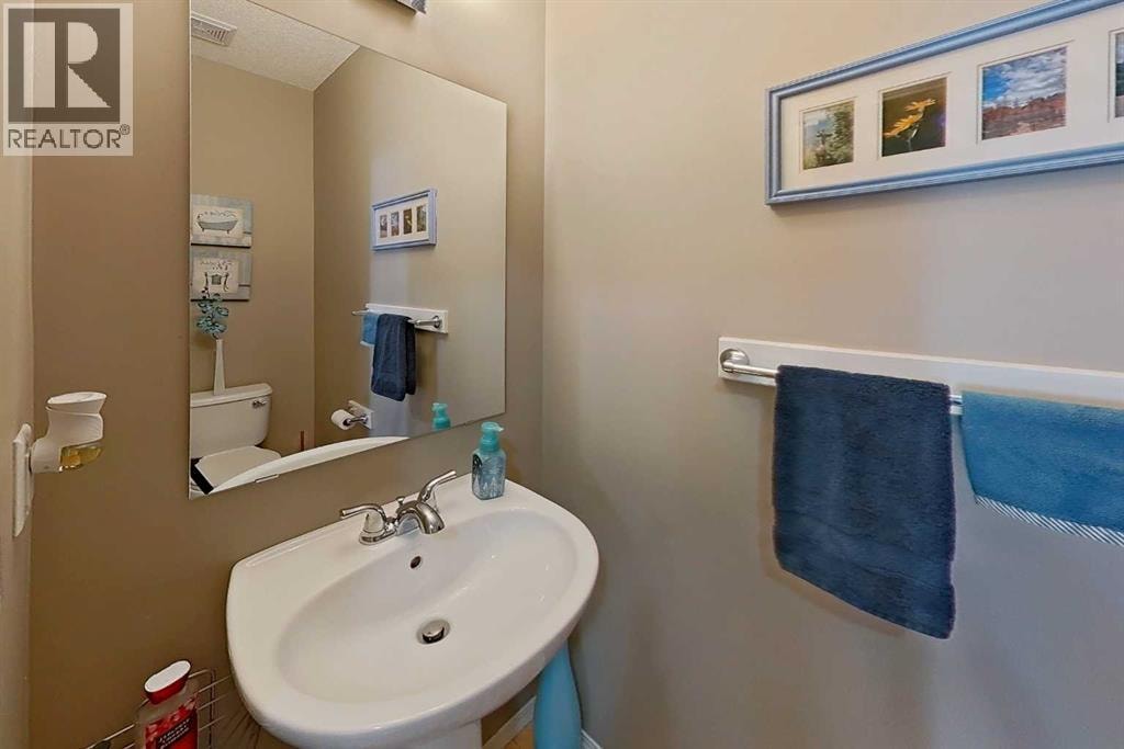 28 Cranarch Crescent SE — photo 11