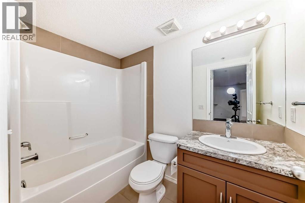 4305, 115 Prestwick Villas SE — photo 31