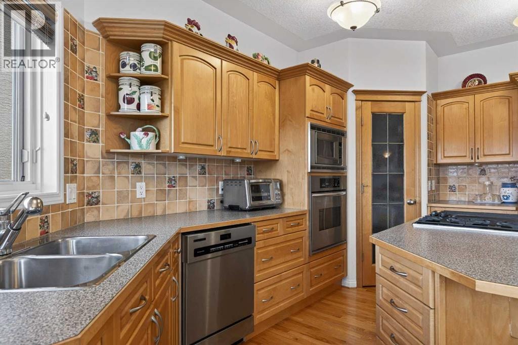 307 Hampstead Way NW — photo 15