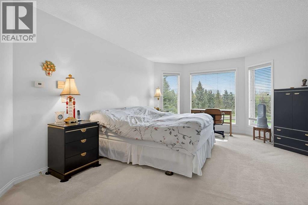 307 Hampstead Way NW — photo 28