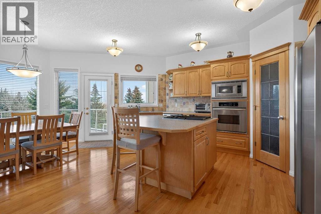 307 Hampstead Way NW — photo 12