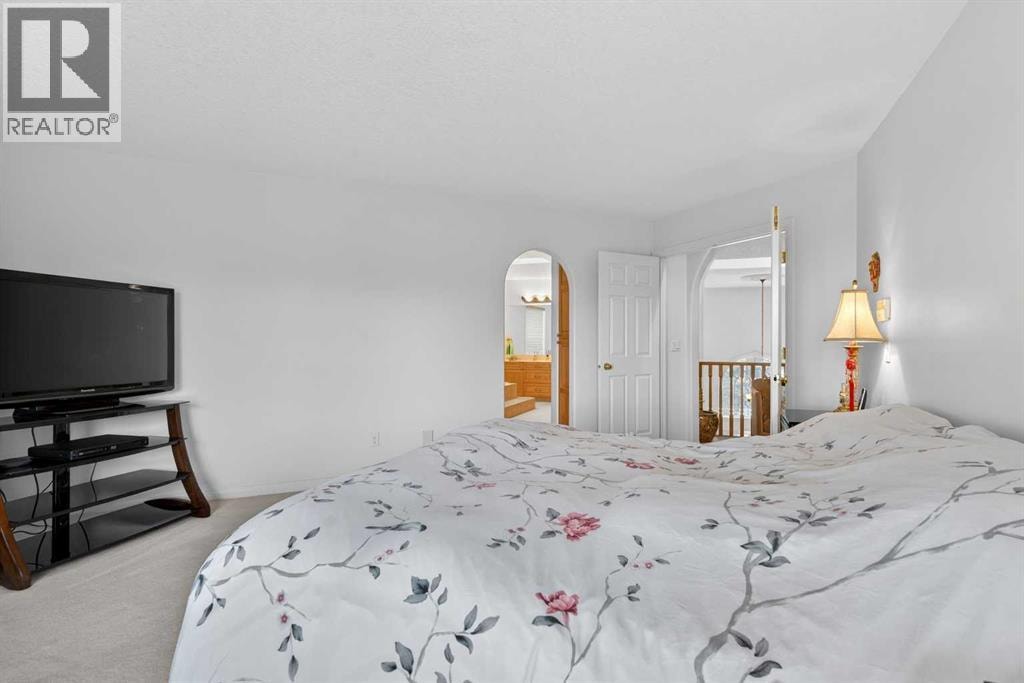 307 Hampstead Way NW — photo 29