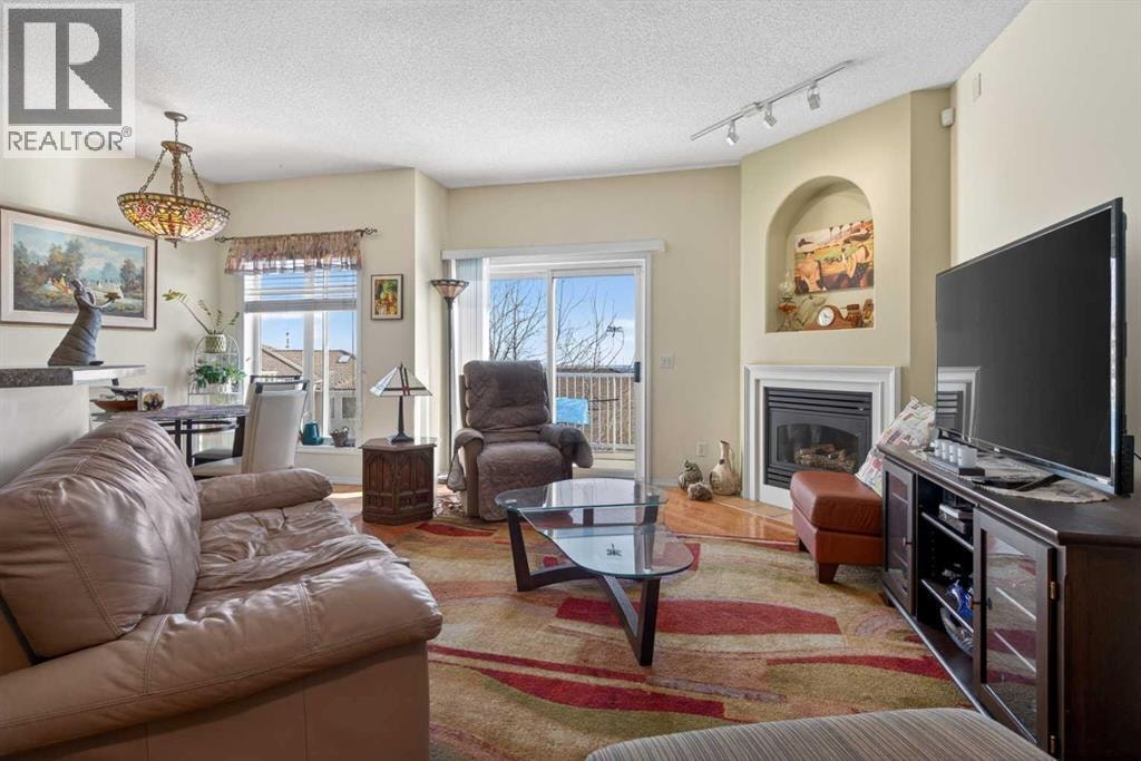 92 Hamptons Link NW — photo 12