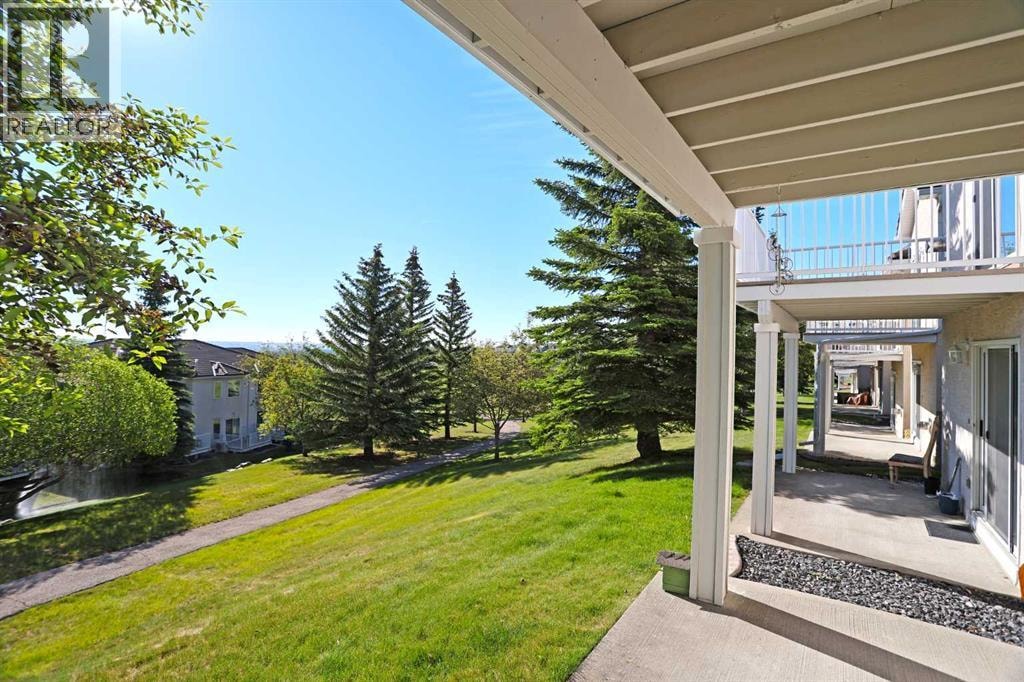 92 Hamptons Link NW — photo 40