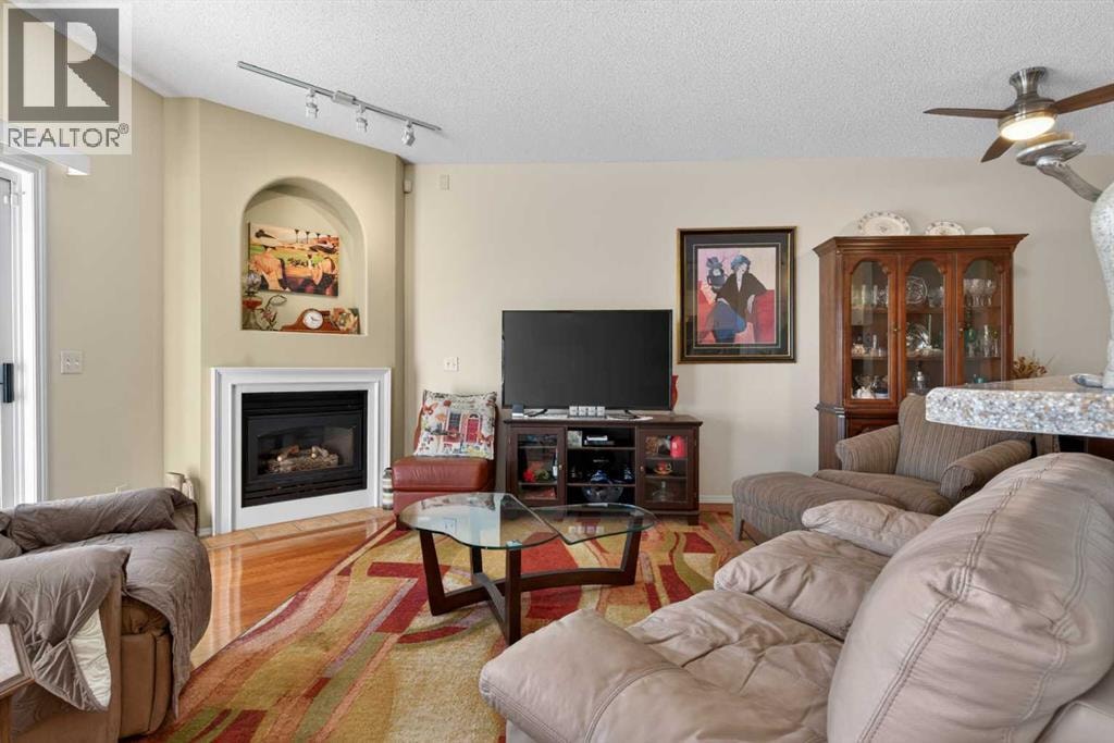 92 Hamptons Link NW — photo 13