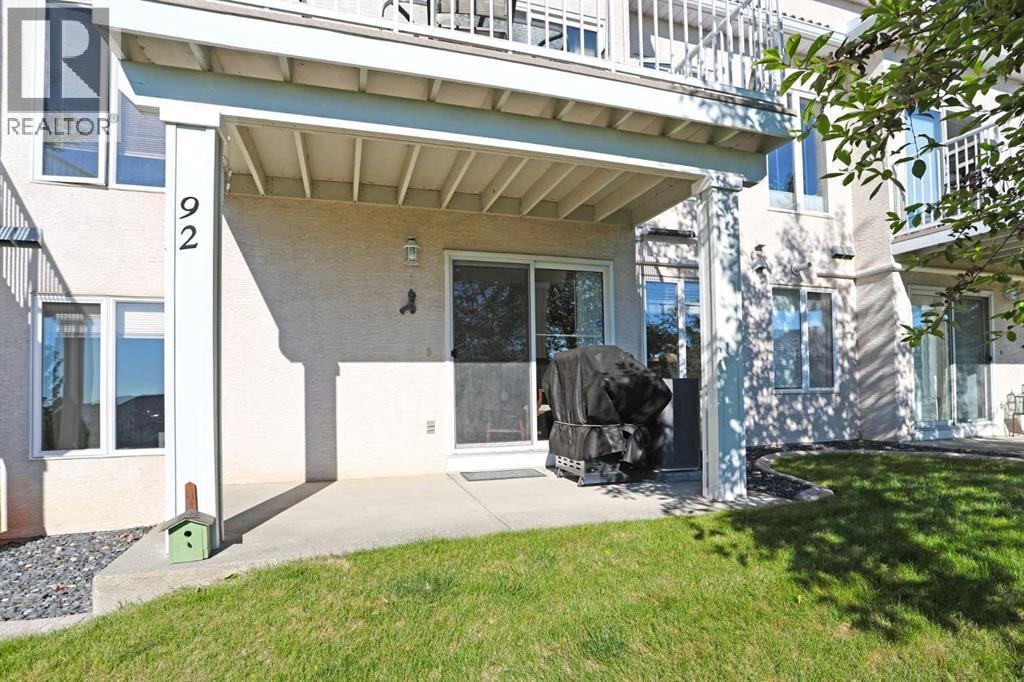 92 Hamptons Link NW — photo 38